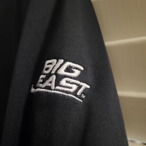 Nike Big East 2 in 1 Lightweight Running Jacket Medium with Detachable Hood - Picture 4 of 6